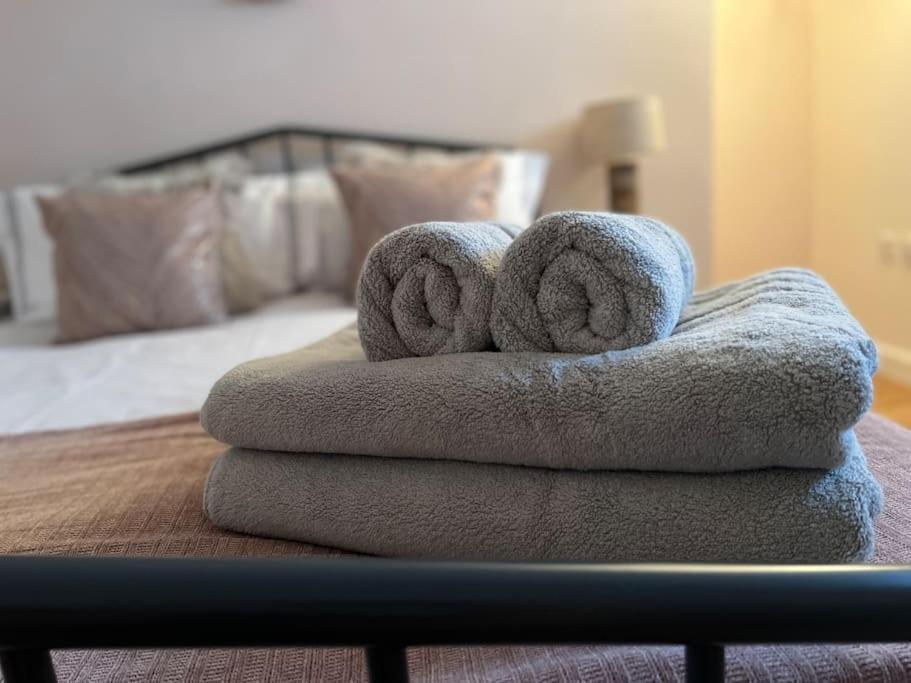 Harbourside 2 Bed Apartment, Barmouth Bridge Views Экстерьер фото