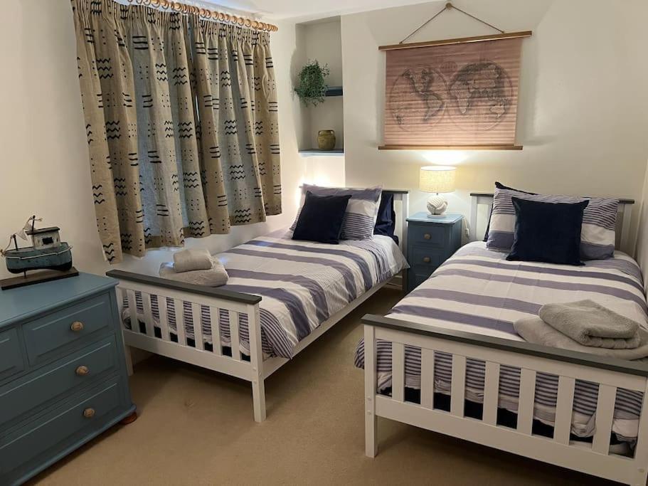 Harbourside 2 Bed Apartment, Barmouth Bridge Views Экстерьер фото