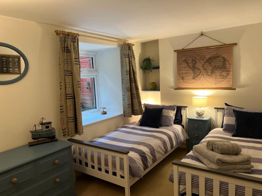 Harbourside 2 Bed Apartment, Barmouth Bridge Views Экстерьер фото