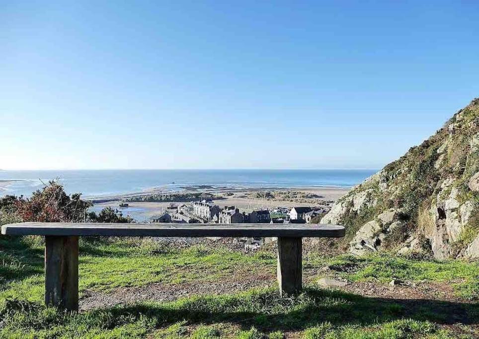 Harbourside 2 Bed Apartment, Barmouth Bridge Views Экстерьер фото